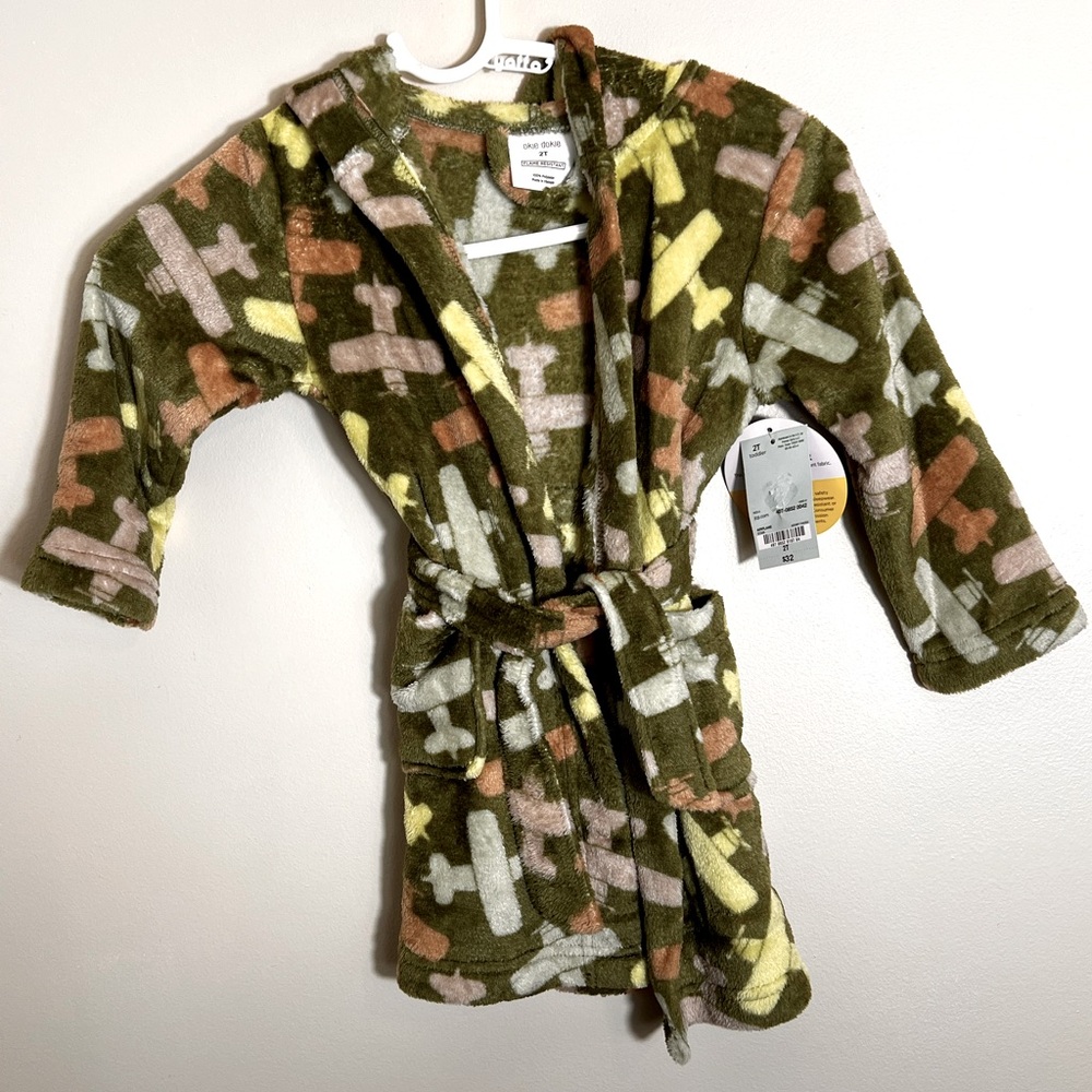 NWT Okie Dokie Hooded Camo w/ Colorful Airplanes Bathrobe 2T Flame Resistant